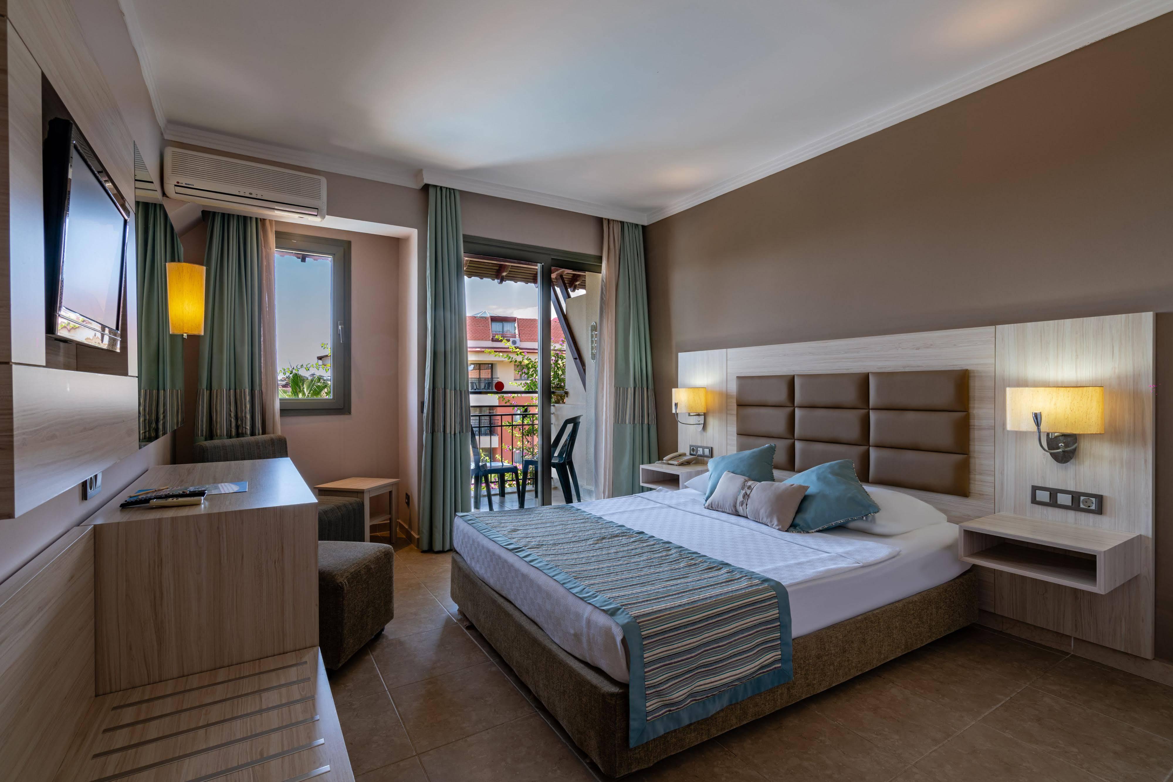 Palmeras Beach Hotel Payallar 외부 사진